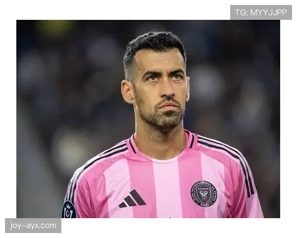 布斯克茨辉煌岁月再引热议,巴萨中场传奇状态成焦点 布斯克茨辉煌岁月再引热议,巴萨中场传奇状态成焦点