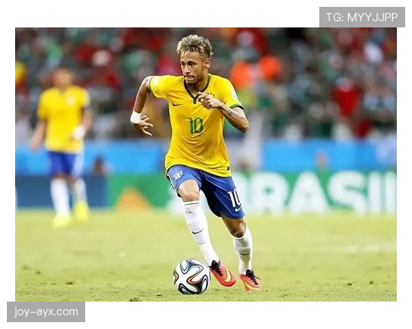 内马尔巅峰时刻回顾：足球天才的辉煌瞬间闪耀绿茵场