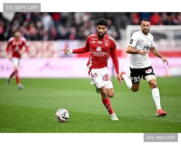 布雷斯特主场强势崛起，亮眼表现引关注