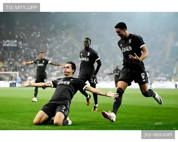 尤文图斯边路威胁不足，中路推进依赖是否制约进攻多样性？